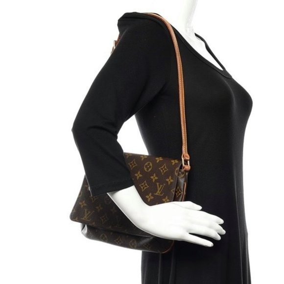 Louis Vuitton Handbags - ✨👛Authentic✨ Louis Vuitton Monogram Shoulder Bag